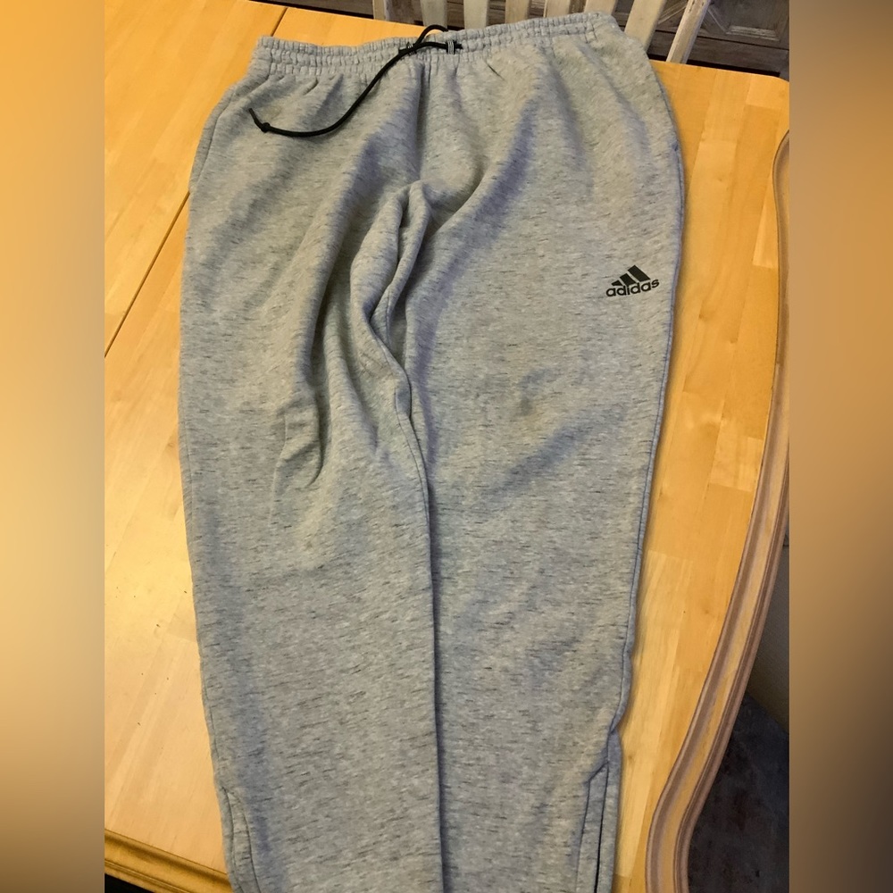 Men’s Adidas Gray Sweats Size 2XL